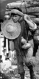 Ignacio López Tarso en escena de Macario (Dir. Roberto Gavaldón, 1959)