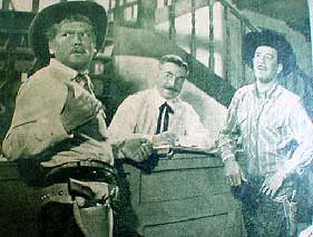 Eulalio González Piporro y Pedro Infante en Ahí viene Martín Corona
