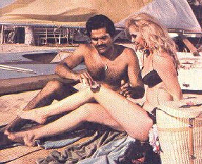 Manuel López Ochoa y Kitty de Hoyos en Un latin lover en Acapulco