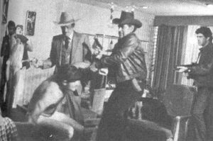 Mario Almada y Eric del Castillo en El fiscal de hierro