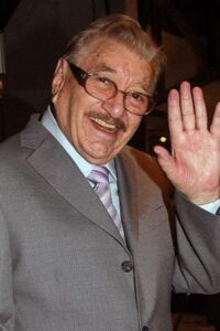 Castro Arozamena, Víctor Manuel